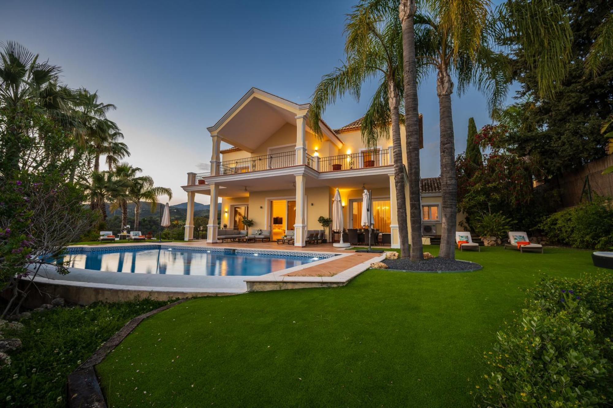 El Rosario Large W Heated Pool